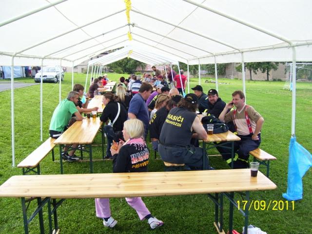 100_1594_640x480_