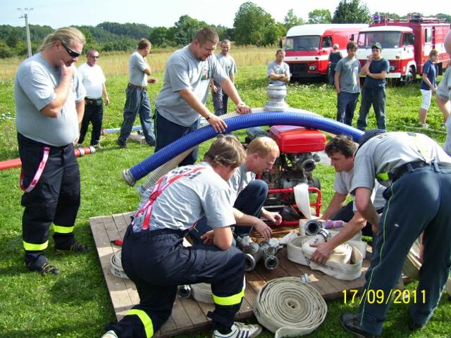 100_1609_640x480_