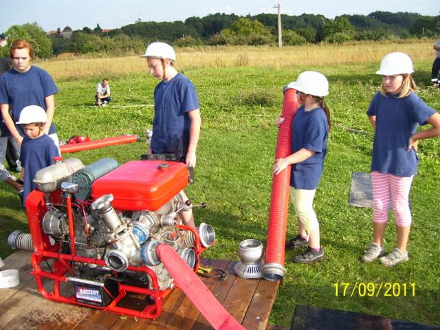 100_1661_640x480_