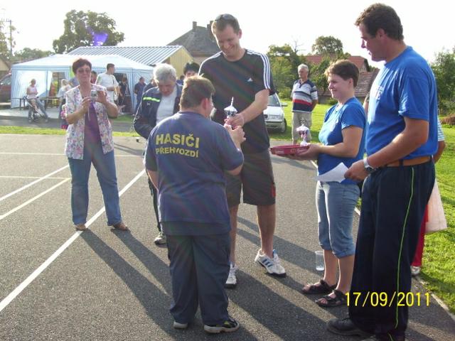 100_1685_640x480_